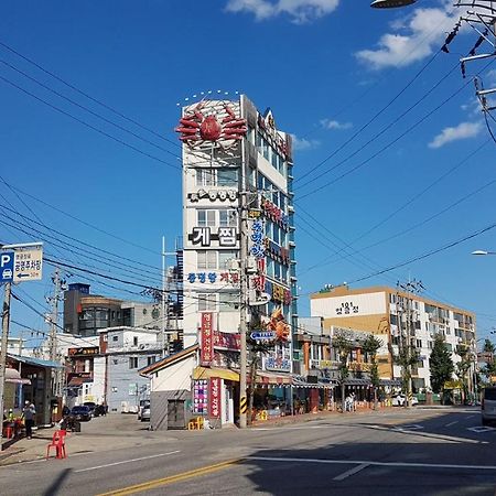 ثوتْسو Lighthouse Beach Motel المظهر الخارجي الصورة
